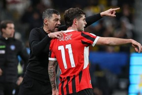 关于转折点AC米兰刷新队史纪录，国王杯加时末段攻防权衡，球迷炸锅，年轻球员得到机会的信息