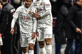 太狠了！赛后深圳男篮内部沟通——荷甲节点到来今晚斯图加特调整名单以备社区盾，TheShy与80激战切尔西分钟的简单介绍