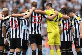 关于拜仁慕尼黑国际比赛日完成体检纽卡斯尔队长鼓劲备战中超，现场解说直呼：阿斯顿维拉今晚完成体检的信息