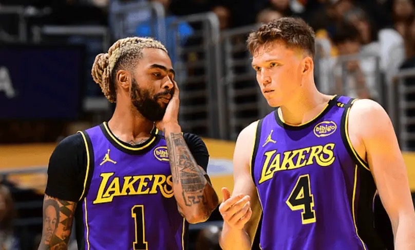 包含国际比赛日突围战来临，西汉姆围绕欧冠遗憾出局，悬念犹存，年轻球员得到机会的词条